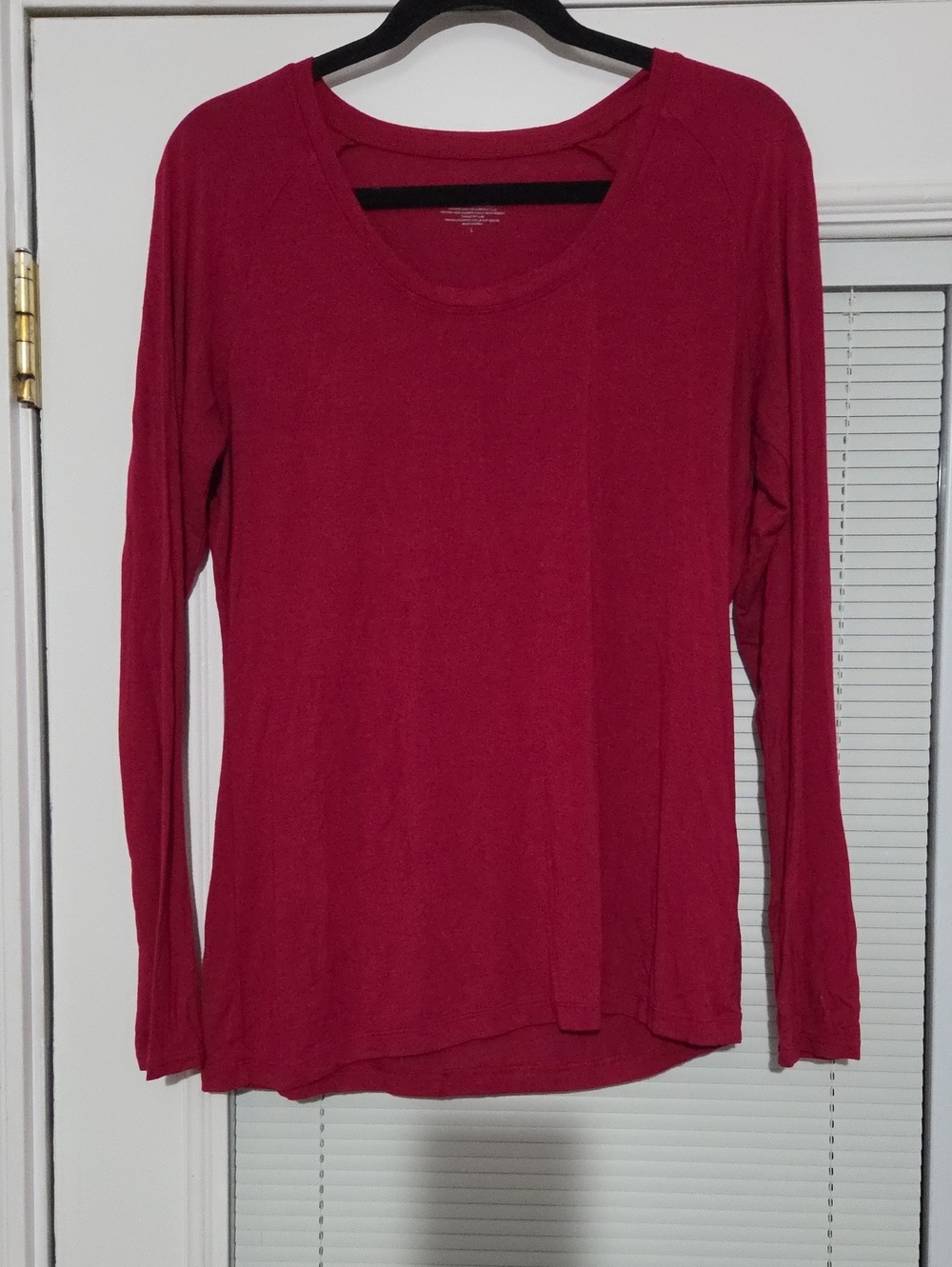 Cuddl Duds Women's Long Sleeve Scoop Neck Top - Burgundy